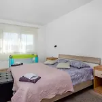 Ivana With Sea View - Pet Friendly Fažana