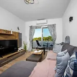 Ivana With Sea View - Pet Friendly Fažana