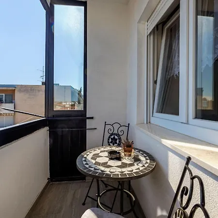Ivana With Sea View - Pet Friendly * Fažana