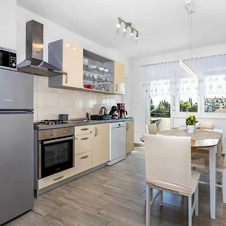 Apartmán Ivana With Sea View - Pet Friendly