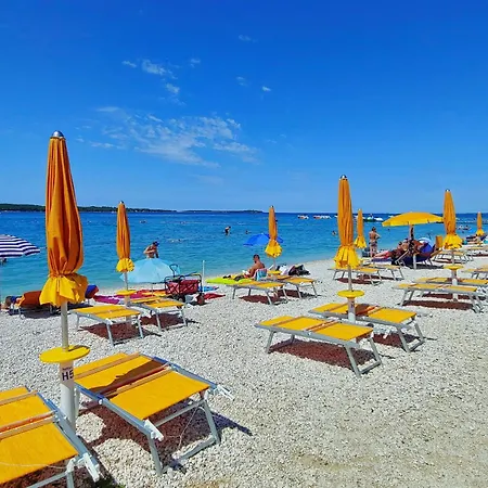 Ivana With Sea View - Pet Friendly Appartamento Fažana